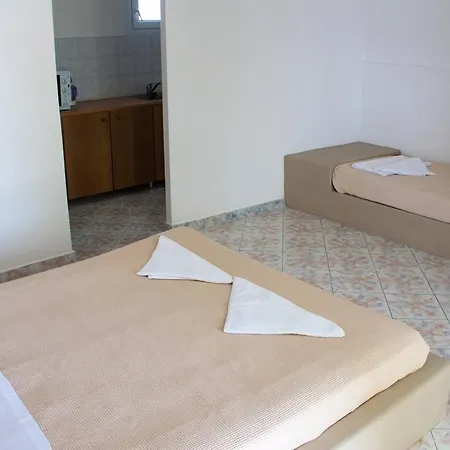 Parasporos Village 4*