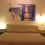 شقة فندقية Parasporos Village