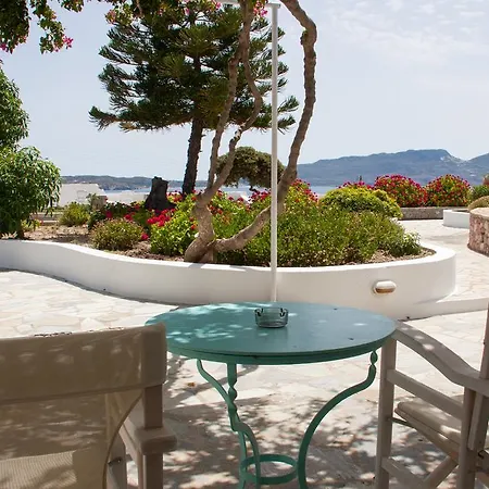 Aparthotel Parasporos Village 2*