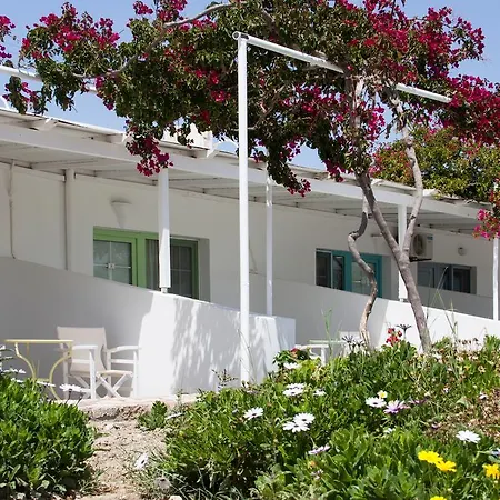 Parasporos Village Adamantas (Milos)