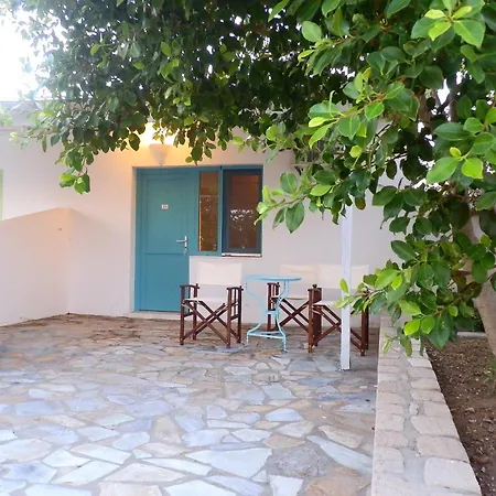 Aparthotel Parasporos Village Adamantas (Milos)