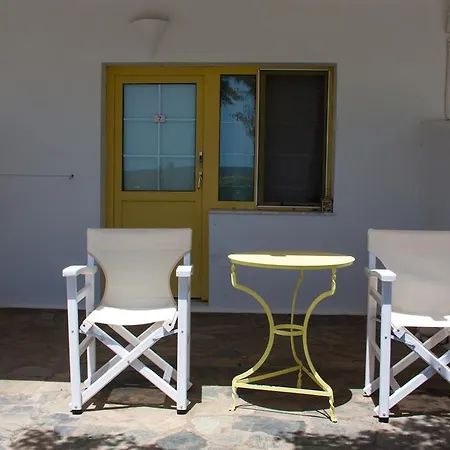 Parasporos Village 2* Adamantas (Milos)