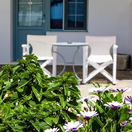 Apart Otel Parasporos Village Adamantas (Milos)