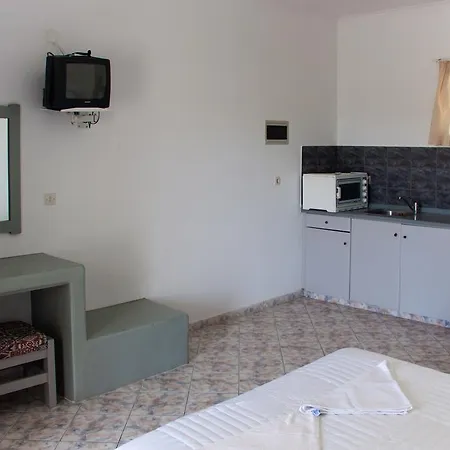 Aparthotel Parasporos Village 2*