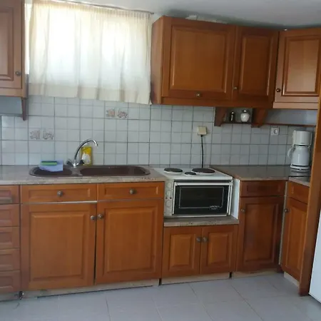 Aparthotel Parasporos Village 2*