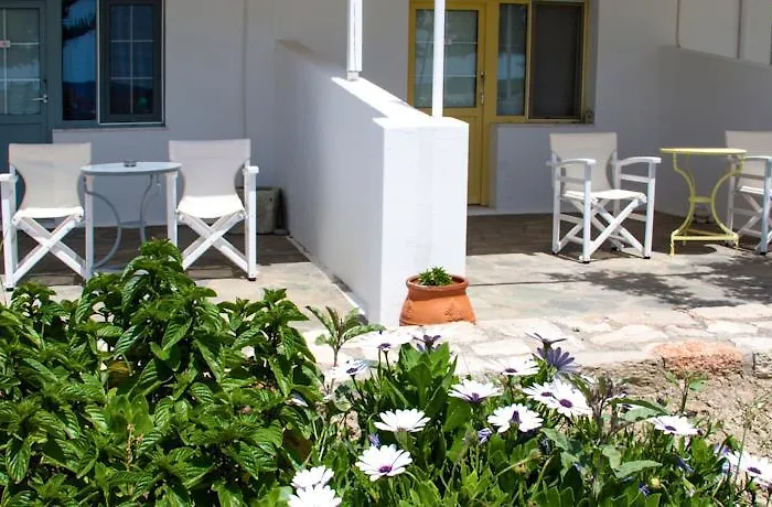 Lejlighedshotel Parasporos Village Adamantas