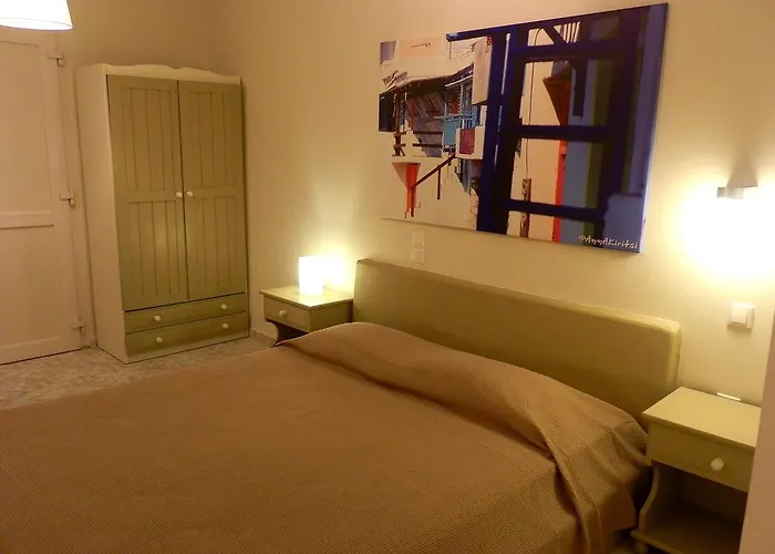 Lägenhetshotell Parasporos Village 4*