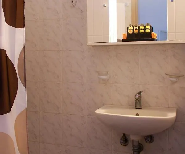 Lägenhetshotell Parasporos Village 4*